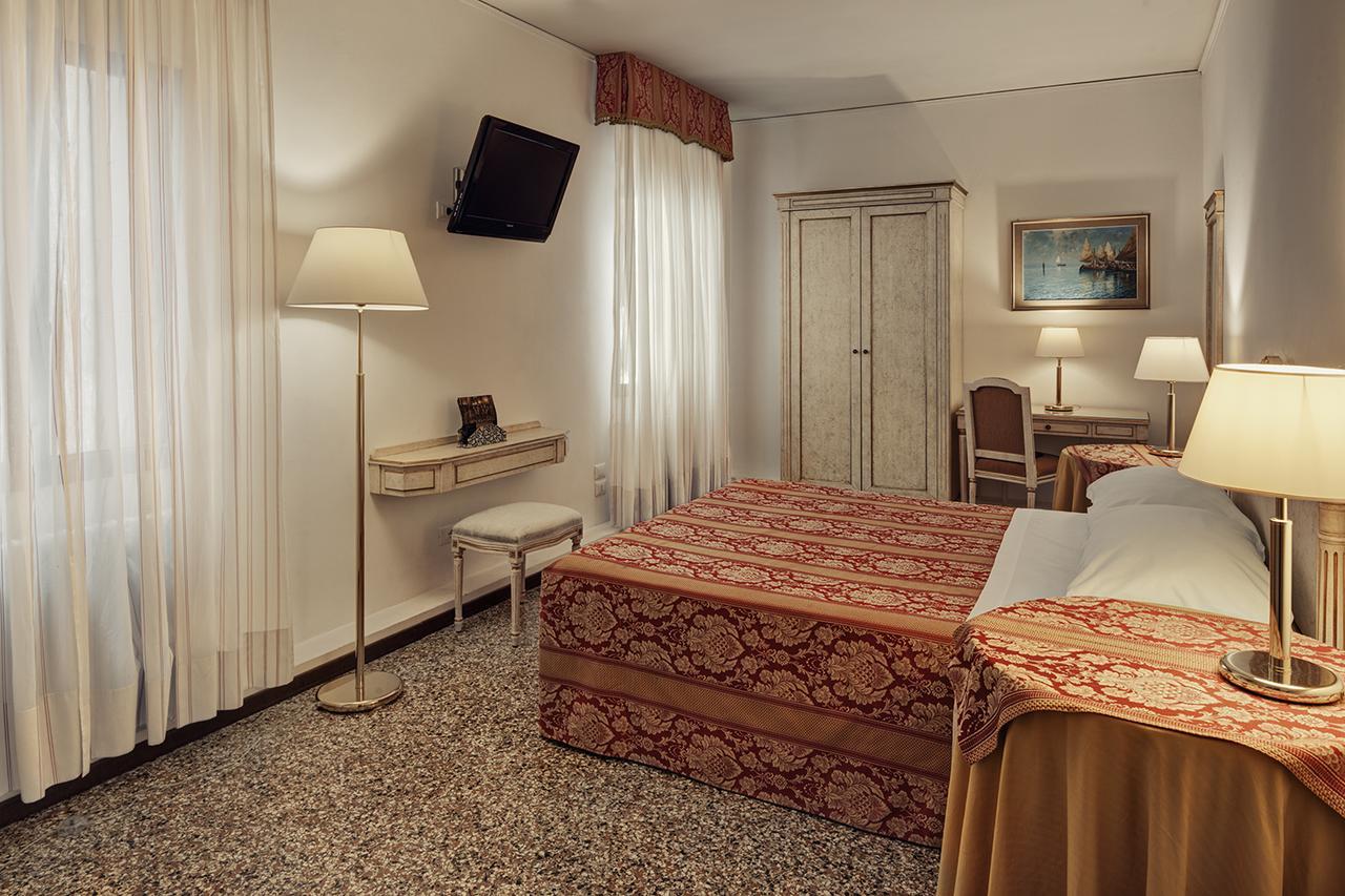 Ca' Bragadin E Carabba Hotel Venice Luaran gambar