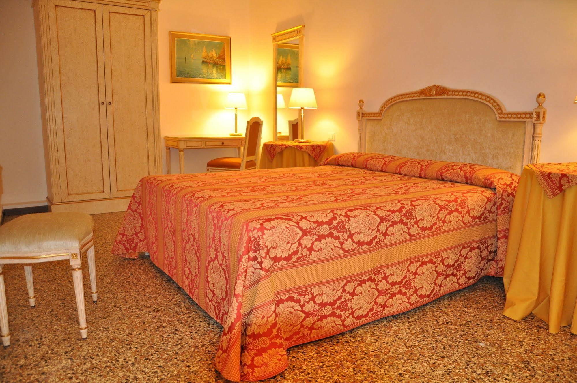 Ca' Bragadin E Carabba Hotel Venice Luaran gambar